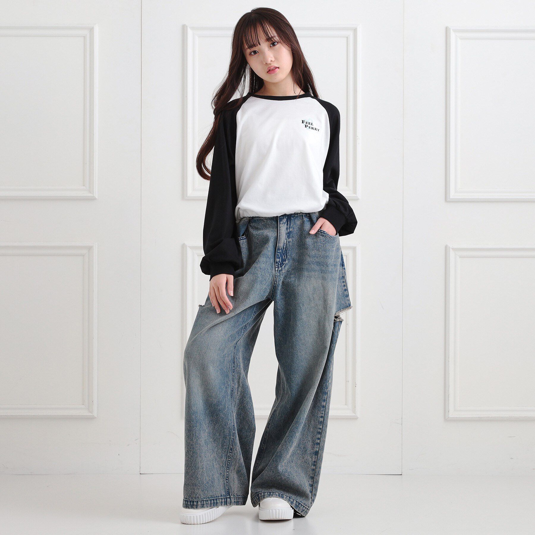 PINK-latte「スプレープリントラグランロンT」|Tシャツ・カットソー|