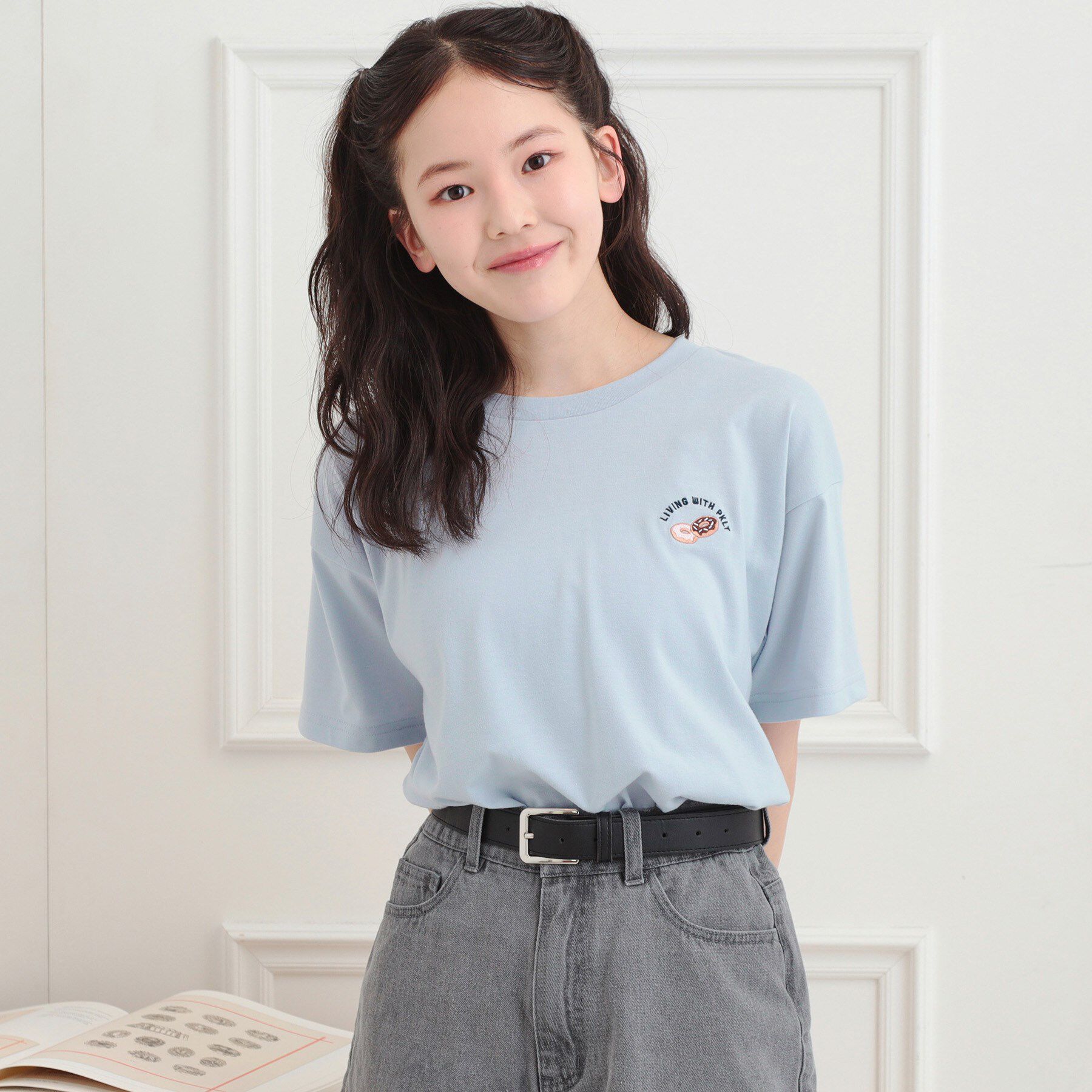 PINK-latte「ワンポイント刺繍Tシャツ」|Tシャツ・カットソー|ブルー(091)