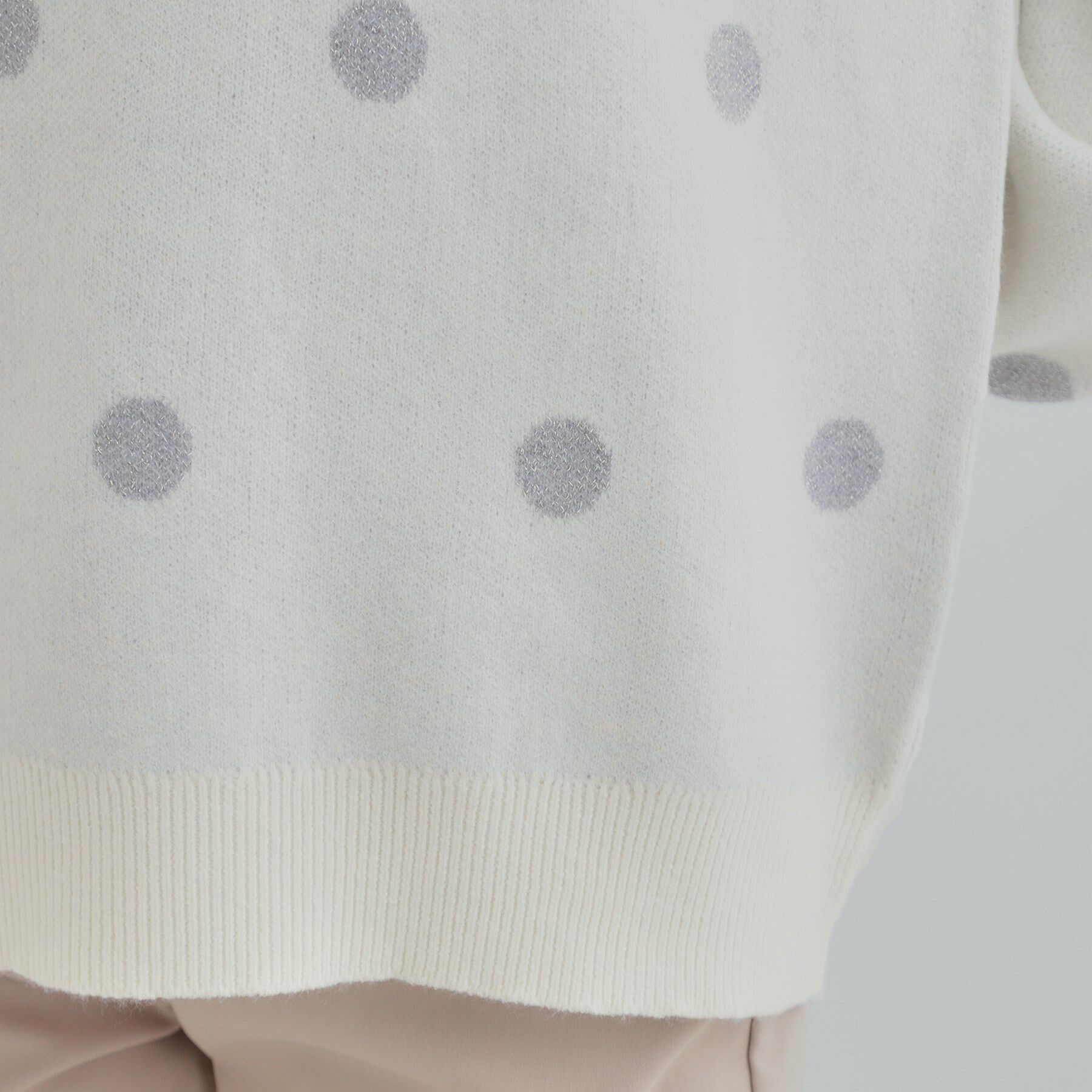 SHOO･LA･RUE「【S-LL/洗濯機可】体型カバーできる 大人のドット柄ニット」|ニット・セーター|