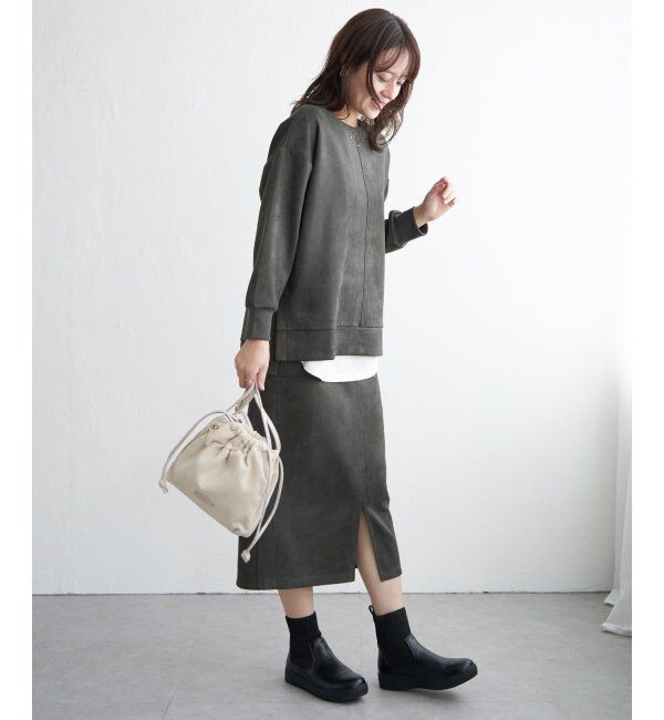 ikka「GOKU楽カットソー フェイクスエード裾スリットプルオーバー」|パーカー|