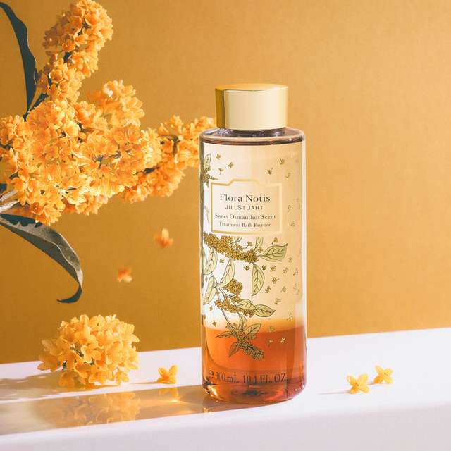 Flora Notis JILL STUART「フローラノーティス ジルスチュアート スウィートオスマンサス トリートメント バスエッセンスＮ」|入浴剤・バスグッズ|