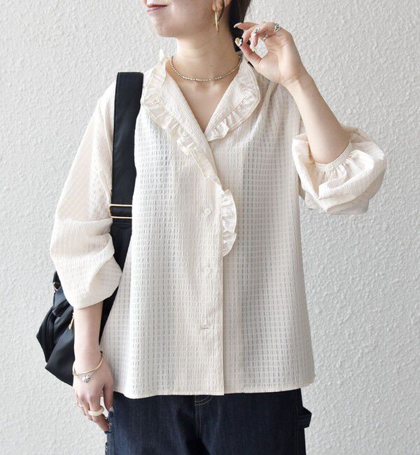 SHIPS any「SHIPS any:〈洗濯機可能〉フリルカラー スタンド & オープン シャツ ブラウス」|シャツ・ブラウス|オフホワイト