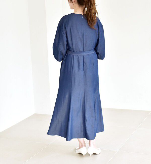 quaranciel「quaranciel:〈洗濯機可能〉ツイル Vネック ベルト フレア ワンピース」|ワンピース|