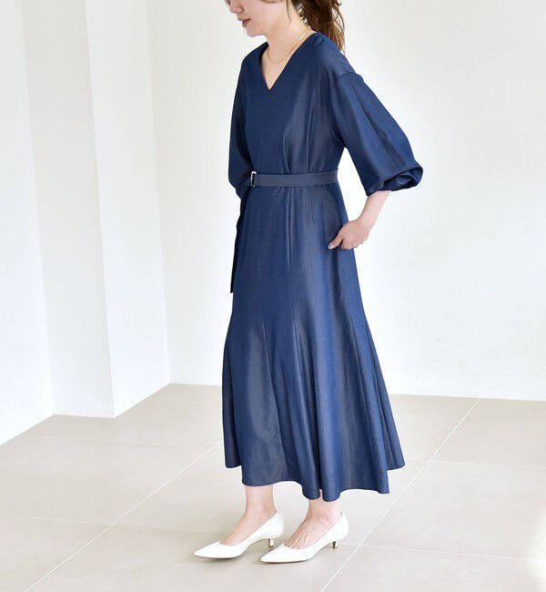 quaranciel「quaranciel:〈洗濯機可能〉ツイル Vネック ベルト フレア ワンピース」|ワンピース|