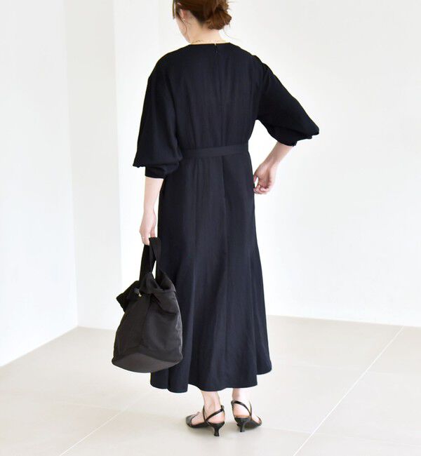 quaranciel「quaranciel:〈洗濯機可能〉ツイル Vネック ベルト フレア ワンピース」|ワンピース|