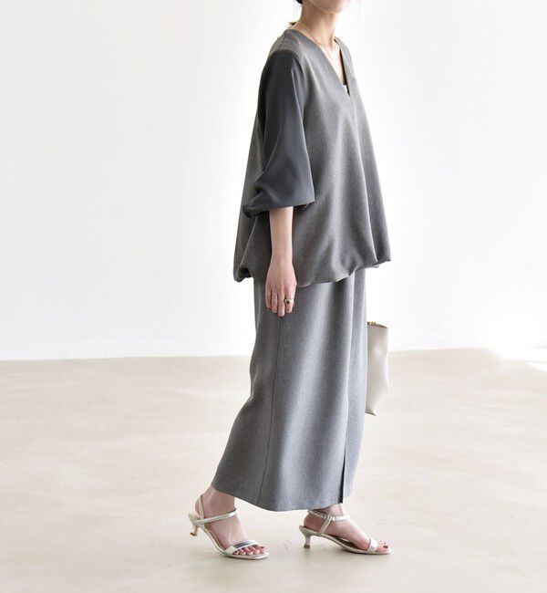 quaranciel「《予約》quaranciel:〈洗濯機可能〉Vネック ブラウス & Iライン スカート セットアップ」|ワンピース|