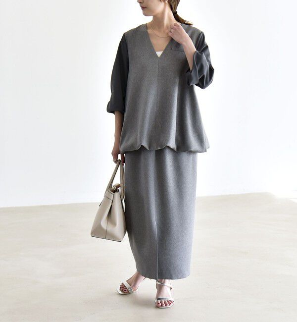 quaranciel「《予約》quaranciel:〈洗濯機可能〉Vネック ブラウス & Iライン スカート セットアップ」|ワンピース|