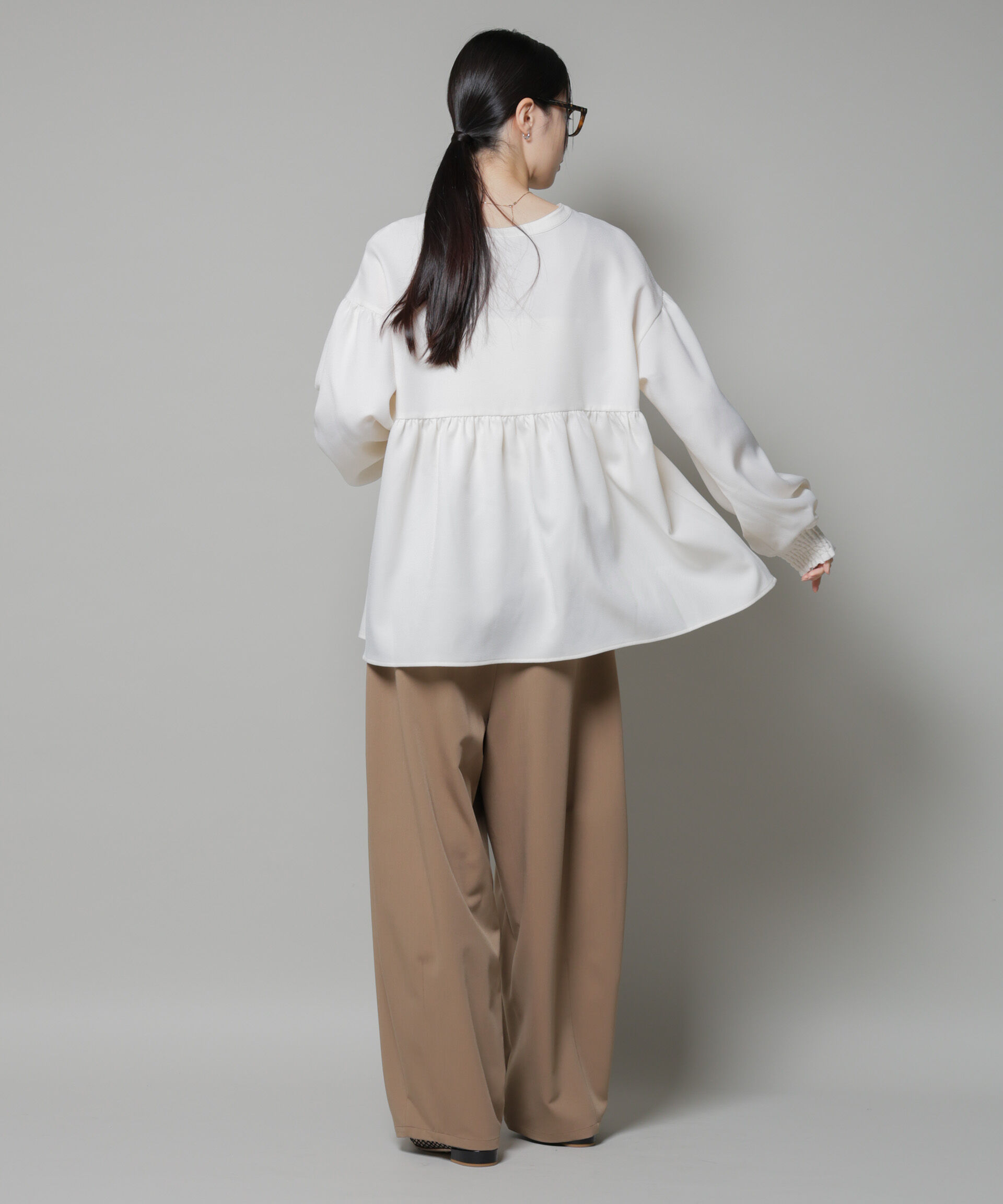 nano･universe「ｳｰﾙﾗｲｸﾎﾟﾘｴｽﾃﾙ前後2way切り替えﾍﾟﾌﾟﾗﾑﾌﾞﾗｳｽ(ｾ  」|シャツ・ブラウス|