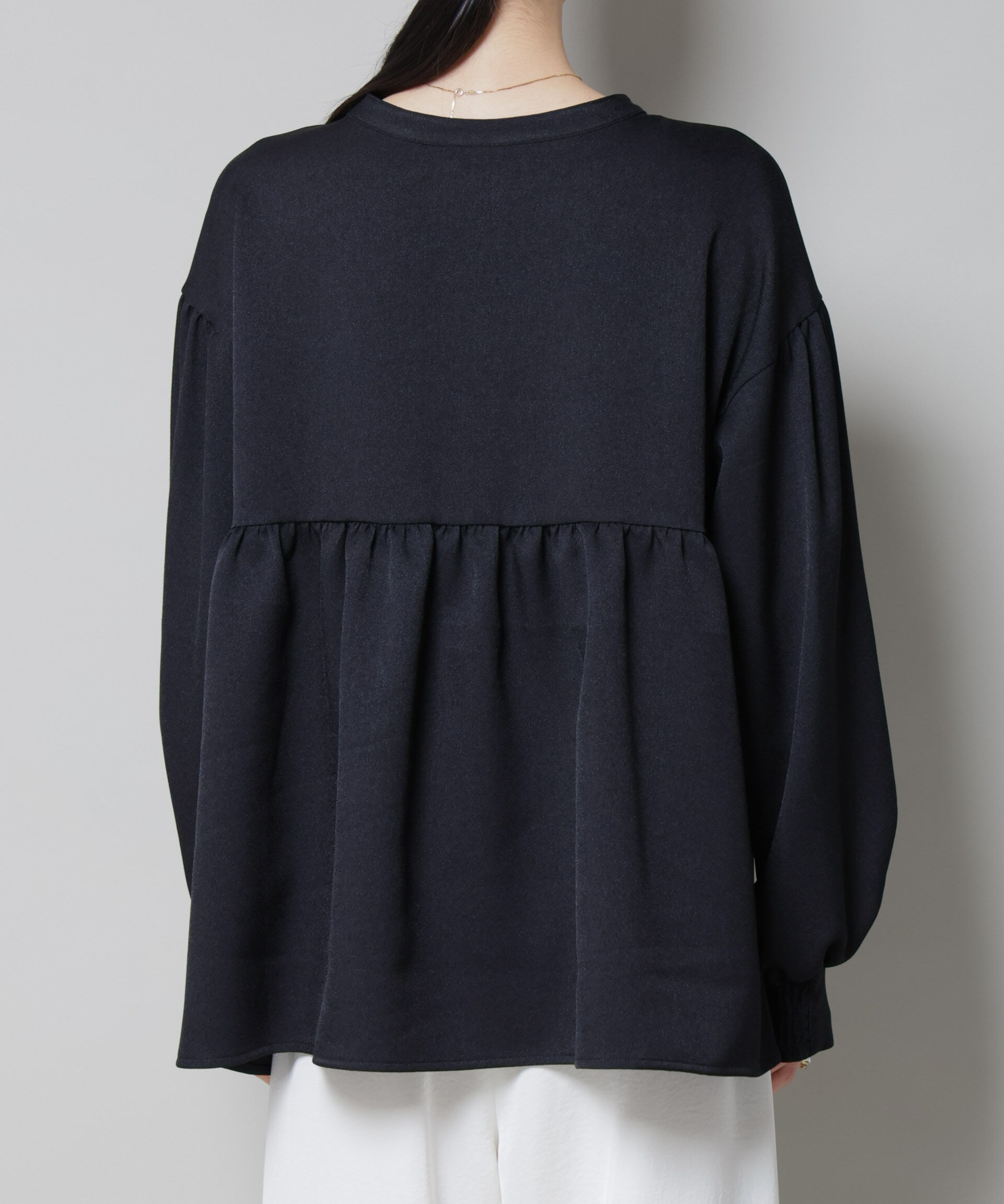 nano･universe「ｳｰﾙﾗｲｸﾎﾟﾘｴｽﾃﾙ前後2way切り替えﾍﾟﾌﾟﾗﾑﾌﾞﾗｳｽ(ｾ  」|シャツ・ブラウス|