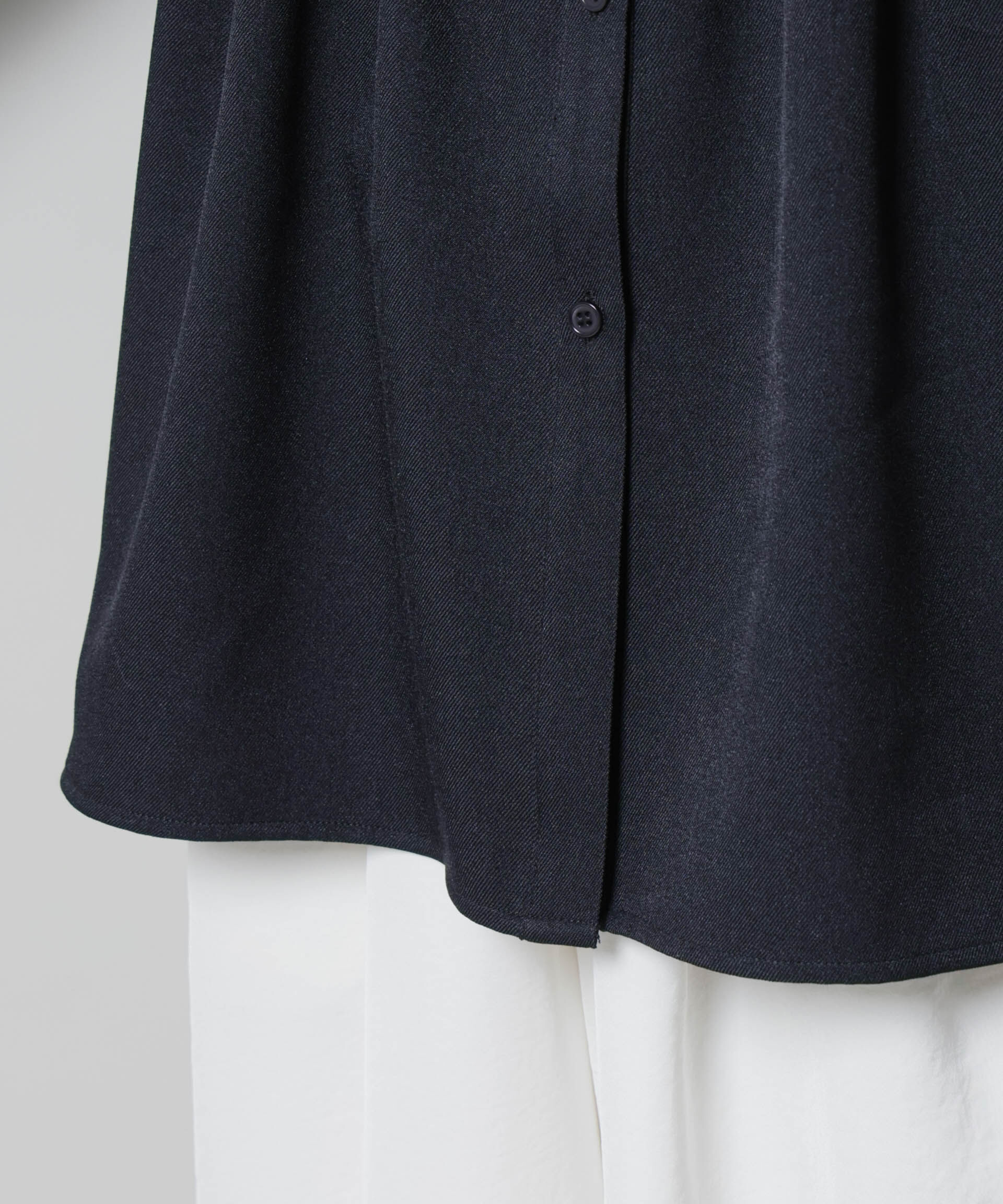 nano･universe「ｳｰﾙﾗｲｸﾎﾟﾘｴｽﾃﾙ前後2way切り替えﾍﾟﾌﾟﾗﾑﾌﾞﾗｳｽ(ｾ  」|シャツ・ブラウス|