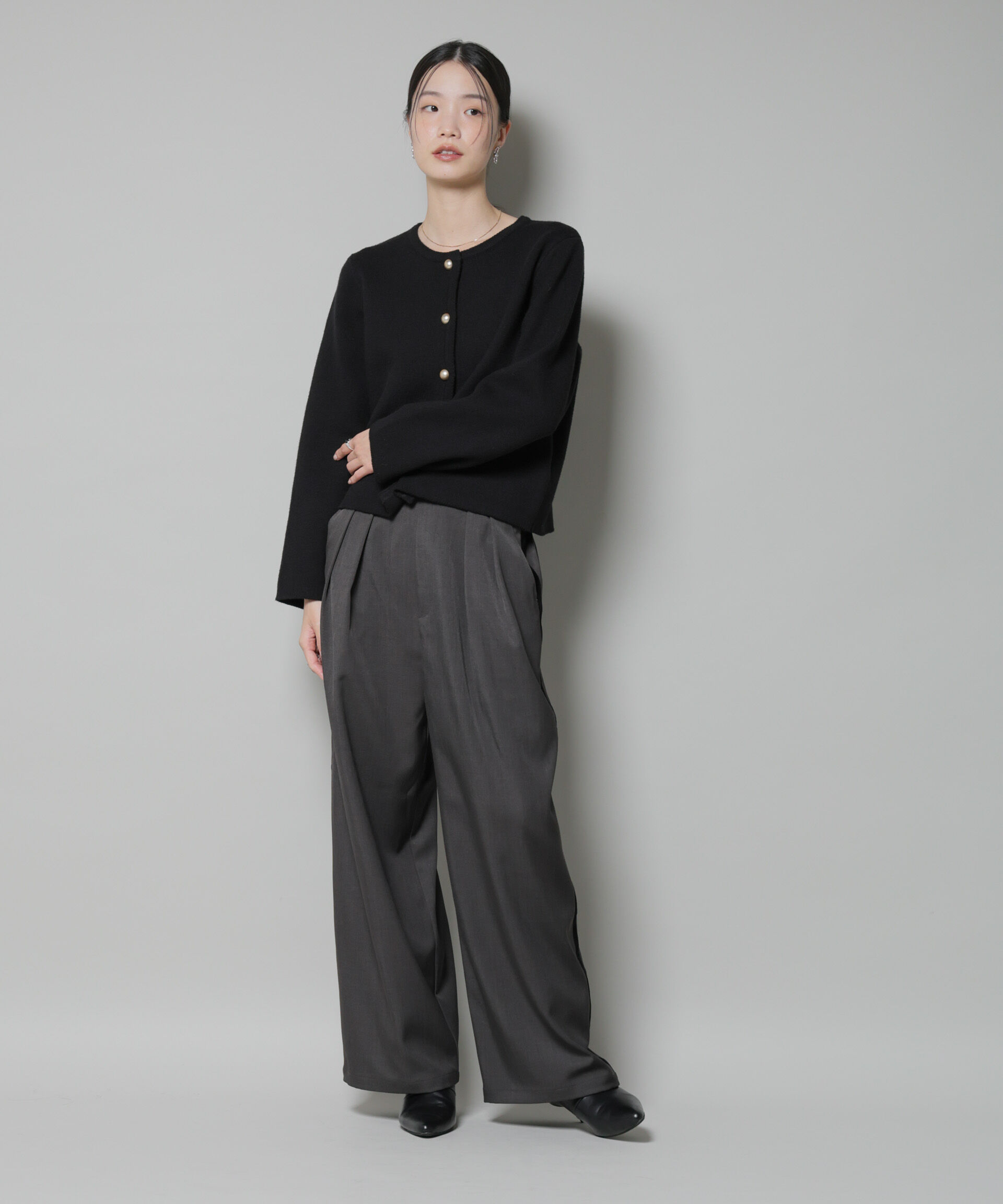 nano･universe「ベルベッドサイドラインパンツ」|チノ|