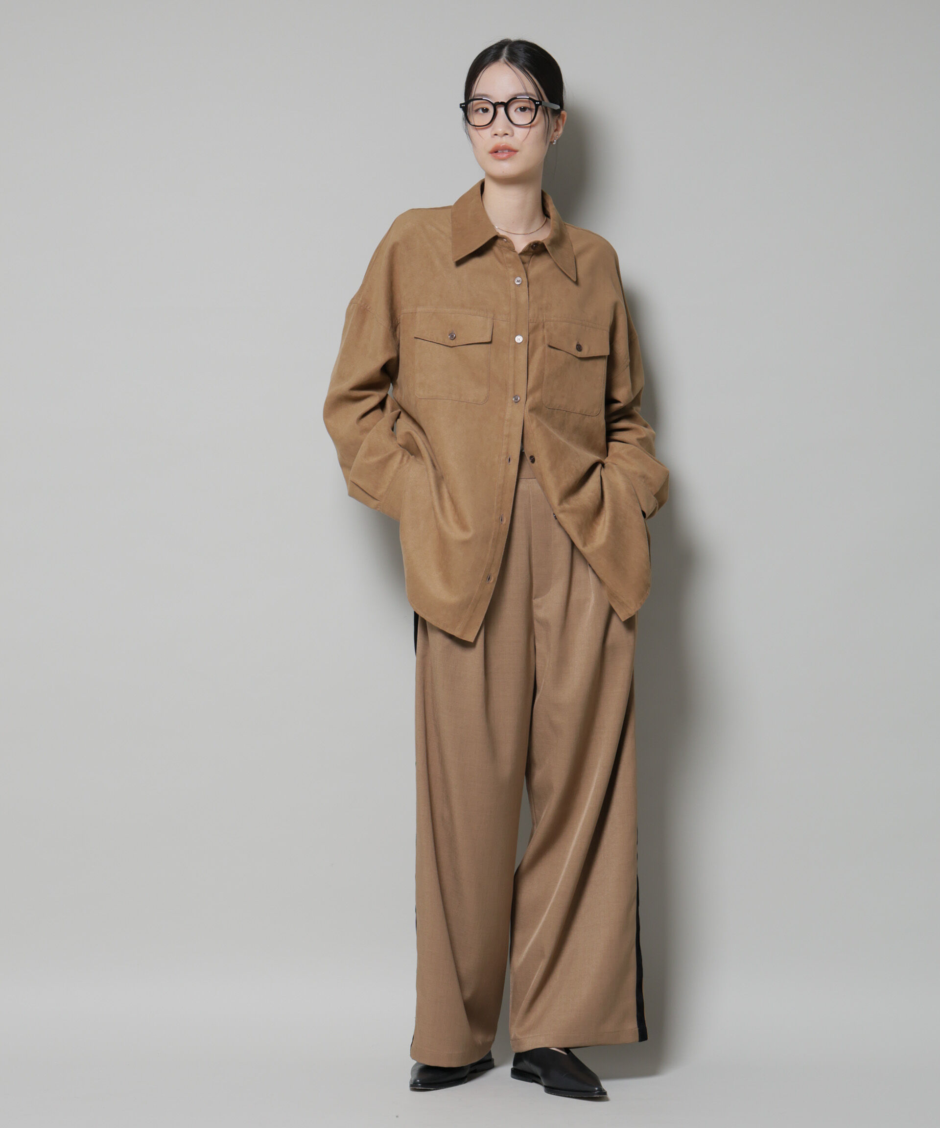 nano･universe「ベルベッドサイドラインパンツ」|チノ|