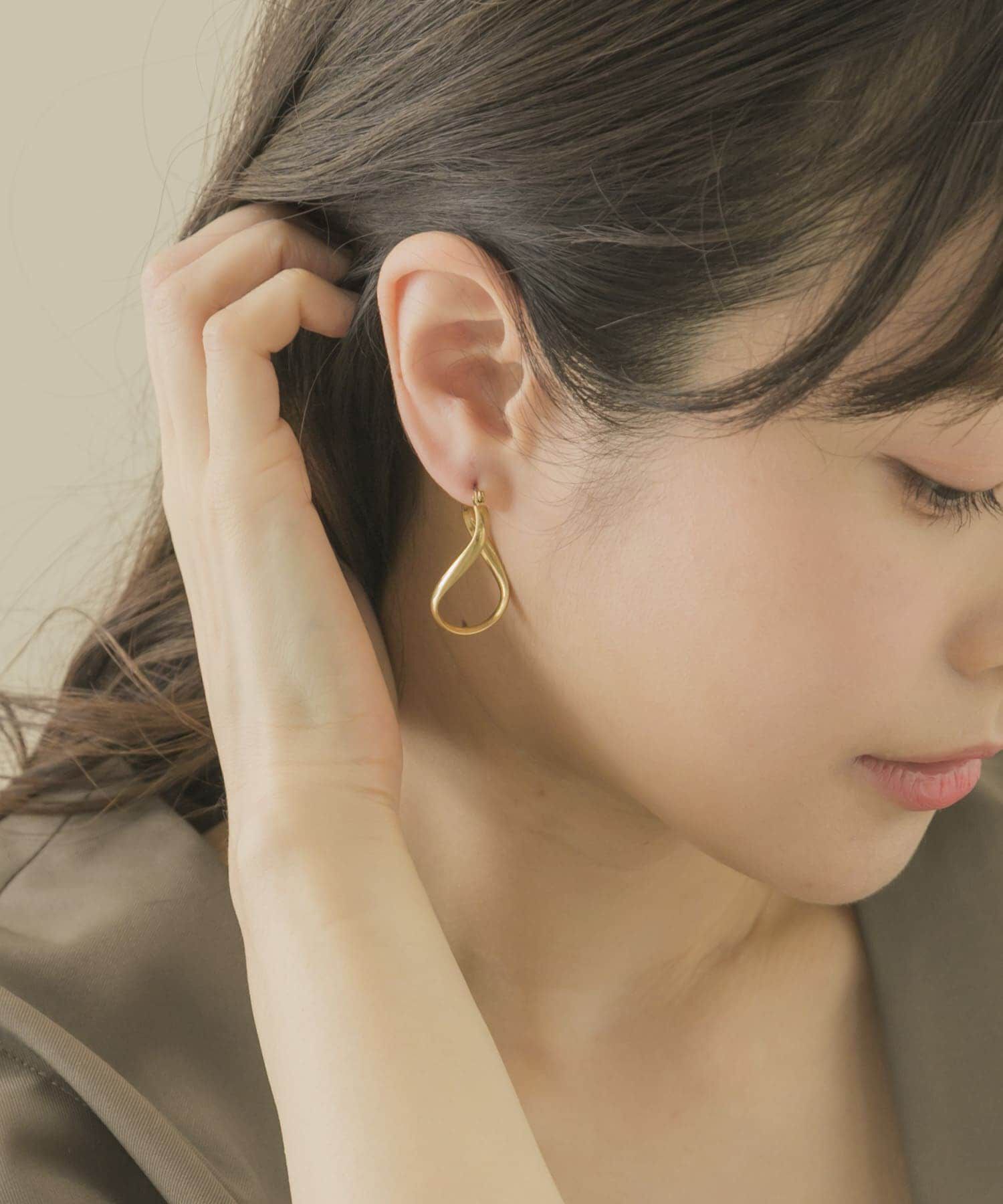 SMELLY「ネジリフープピアス」|ピアス|