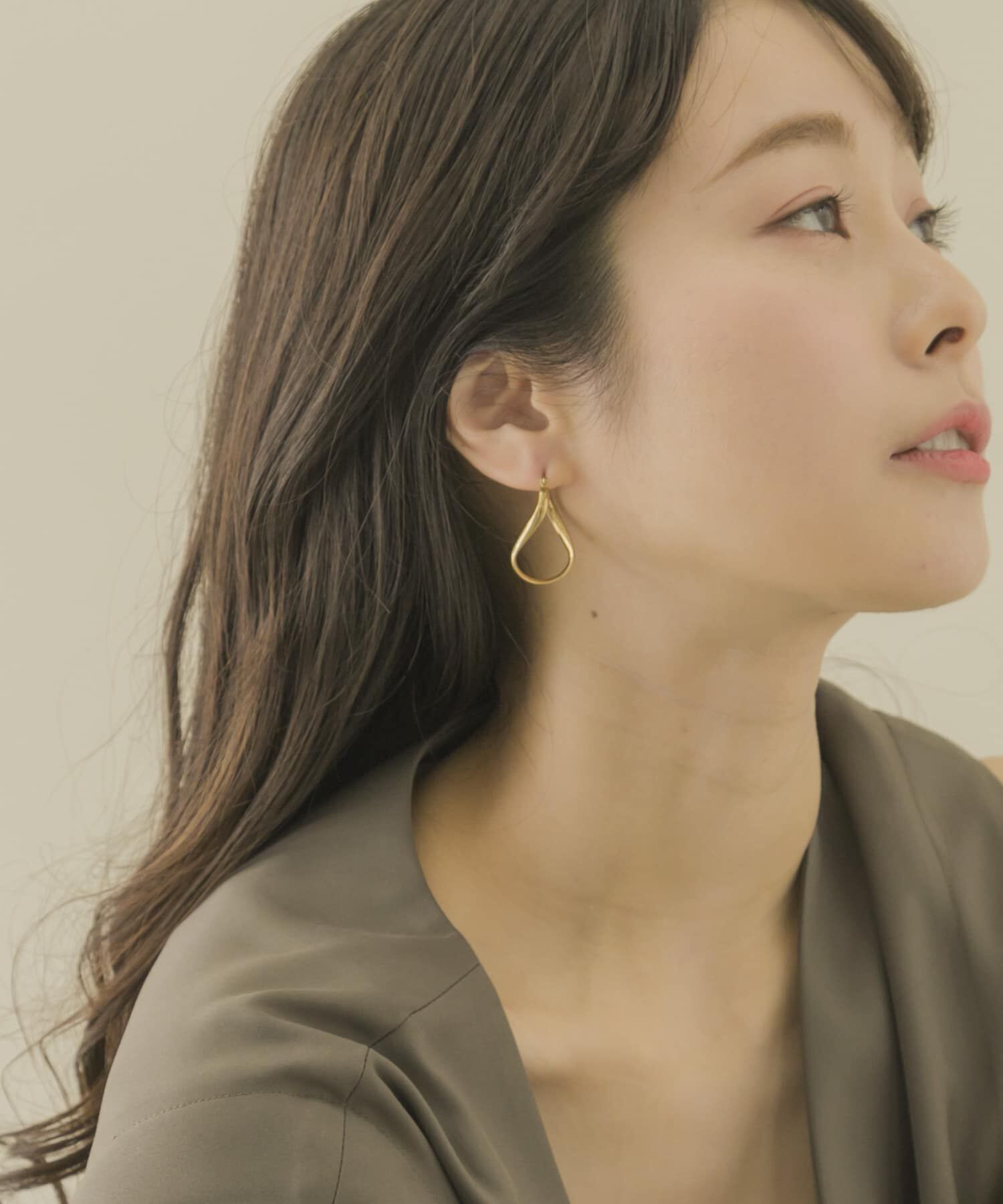 SMELLY「ネジリフープピアス」|ピアス|