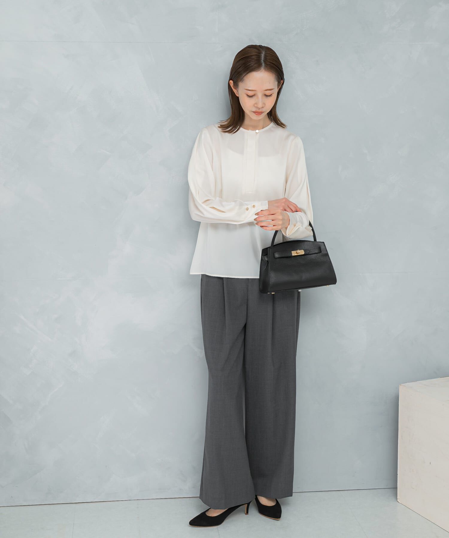 URBAN RESEARCH ROSSO「ピーチサテンデザインスリーブブラウス」|シャツ・ブラウス|