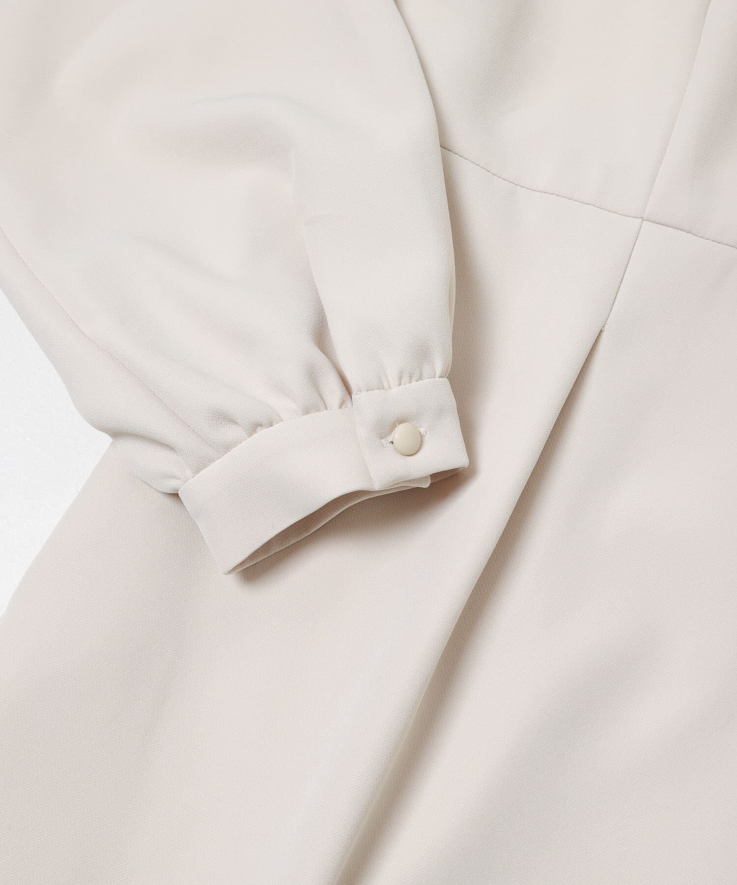 URBAN RESEARCH ROSSO「『WEB/一部店舗限定』フリルカラーウエストマークワンピース」|ワンピース|