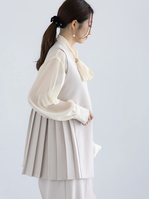 Te chichi「【セレモニーアイテム】サイドプリーツペプラムジレ（セットアップ可）」|ダウンベスト・ベスト|