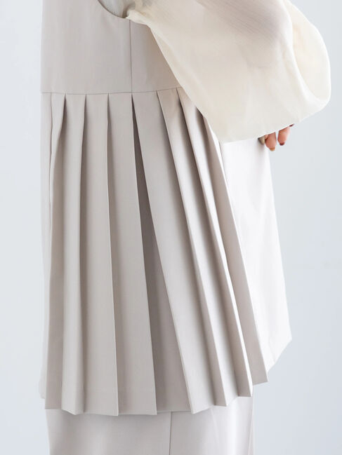 Te chichi「【セレモニーアイテム】サイドプリーツペプラムジレ（セットアップ可）」|ダウンベスト・ベスト|
