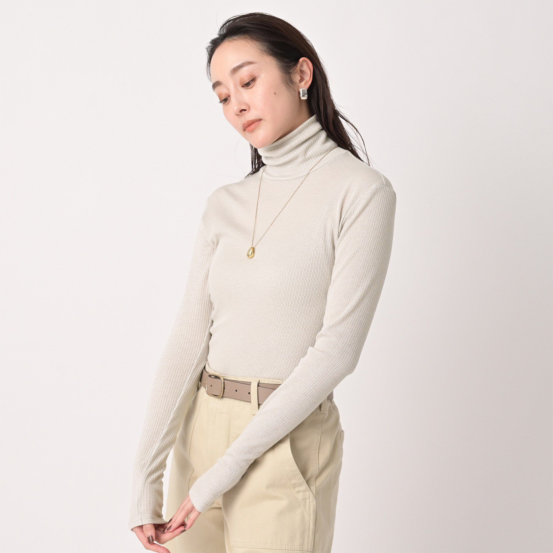 UNTITLED「【洗える/レイヤードインナー】ナチュラルテレコハイネックプルオーバー」|Tシャツ・カットソー|ライトグレー(011