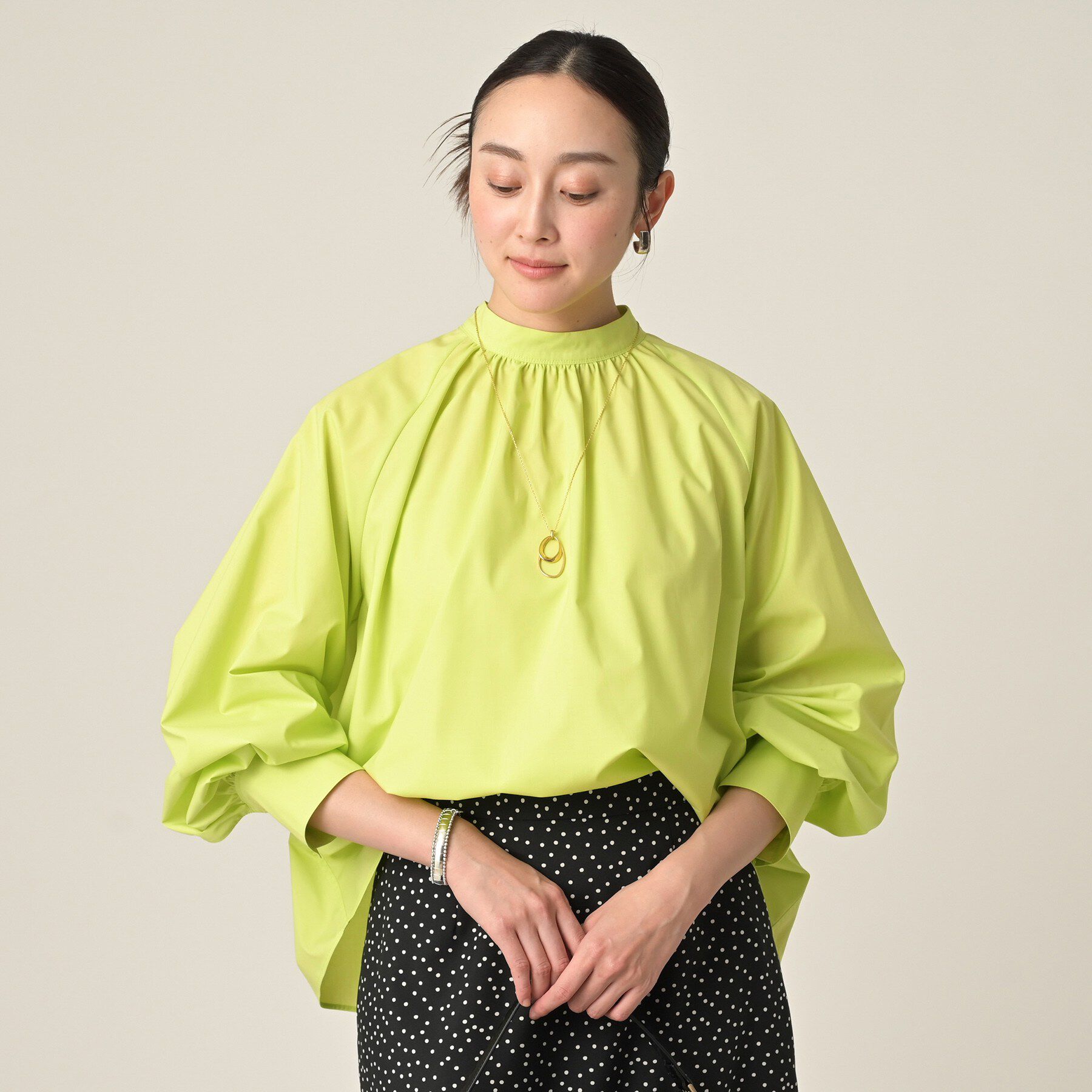 UNTITLED「タイプライタースタンドネックブラウス」|シャツ・ブラウス|