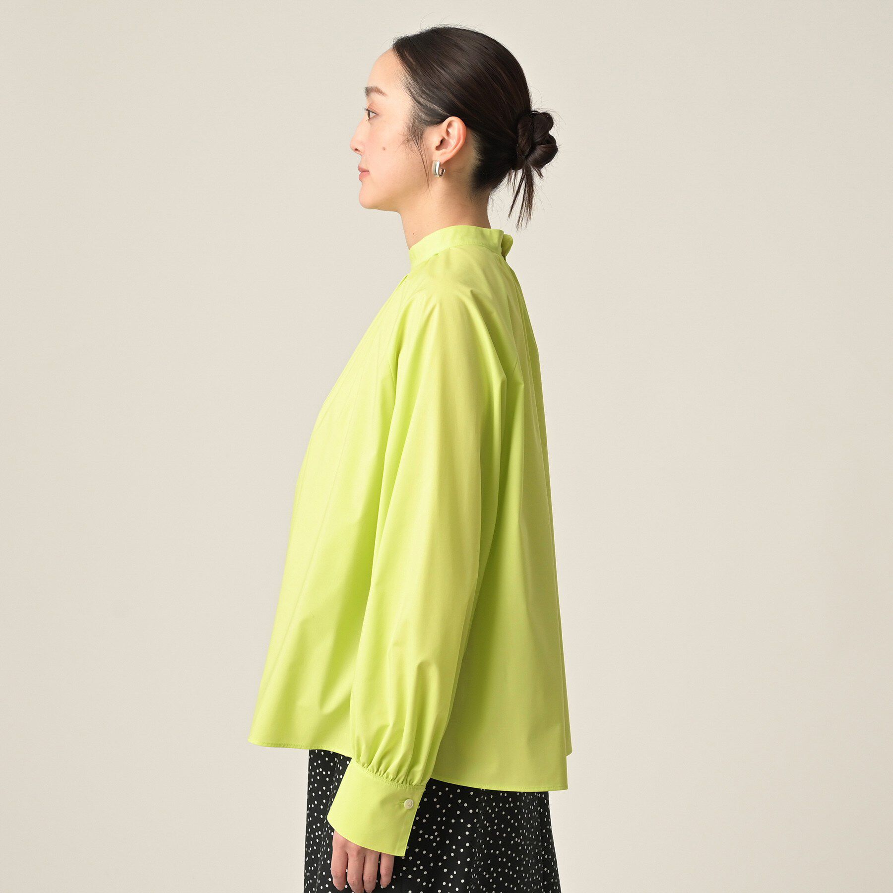 UNTITLED「タイプライタースタンドネックブラウス」|シャツ・ブラウス|