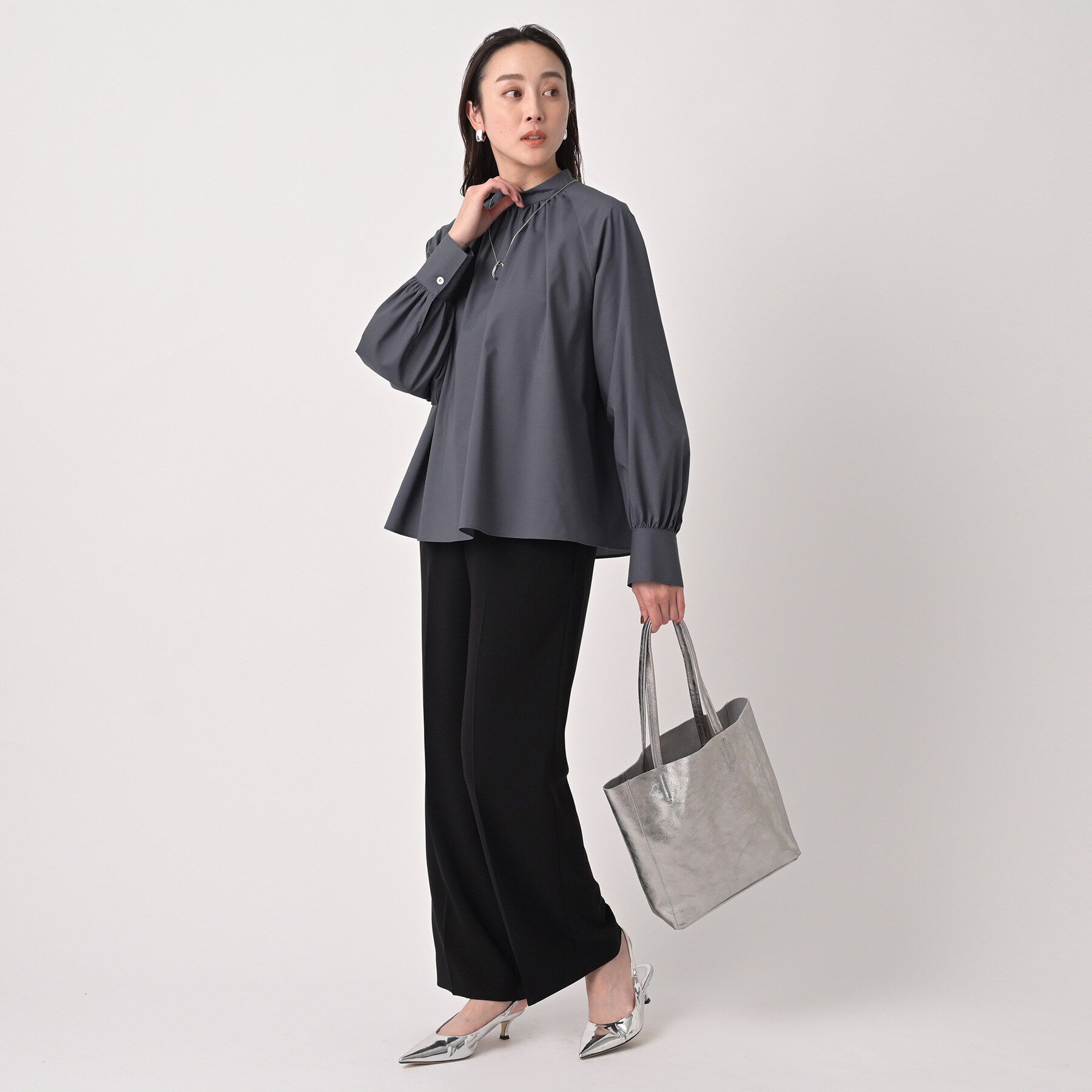 UNTITLED「タイプライタースタンドネックブラウス」|シャツ・ブラウス|