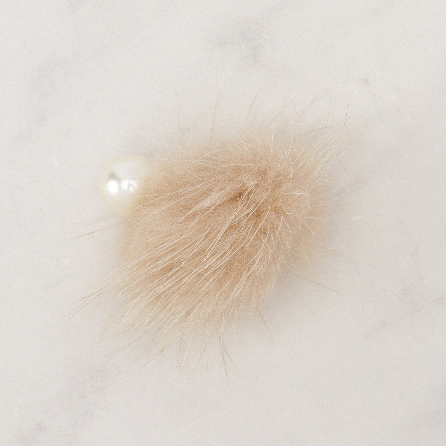 grove「リバーシブルファーパール調ピアス」|ピアス|