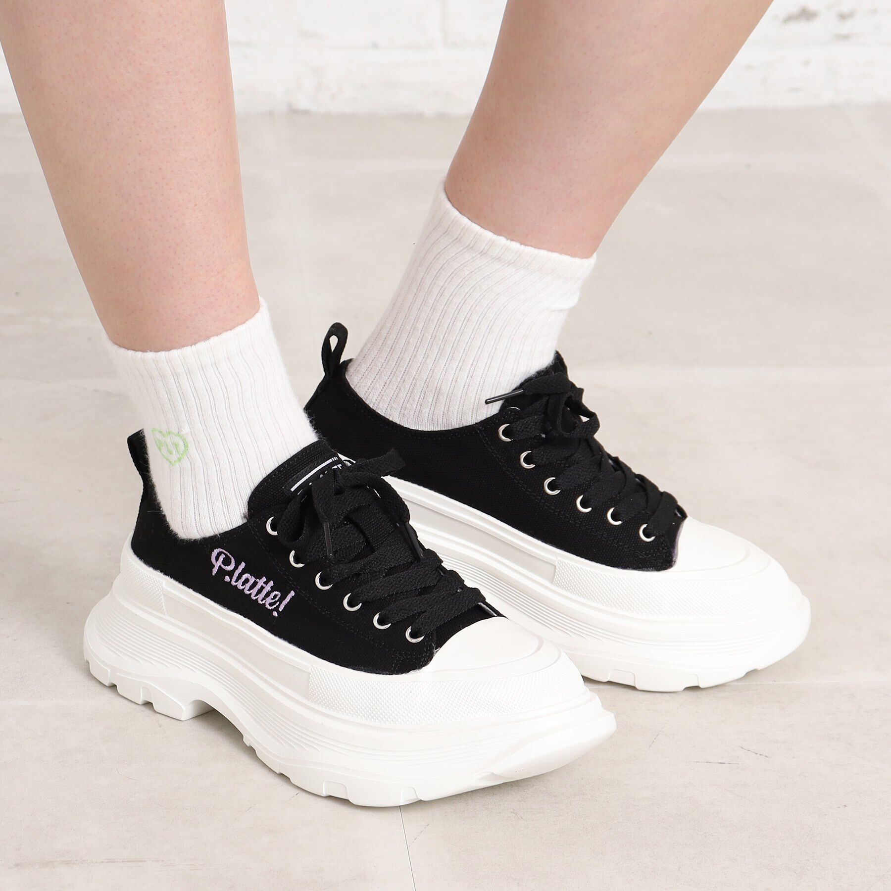 PINK-latte「厚底キャンパスローカットスニーカー」|スニーカー|ブラック(019)