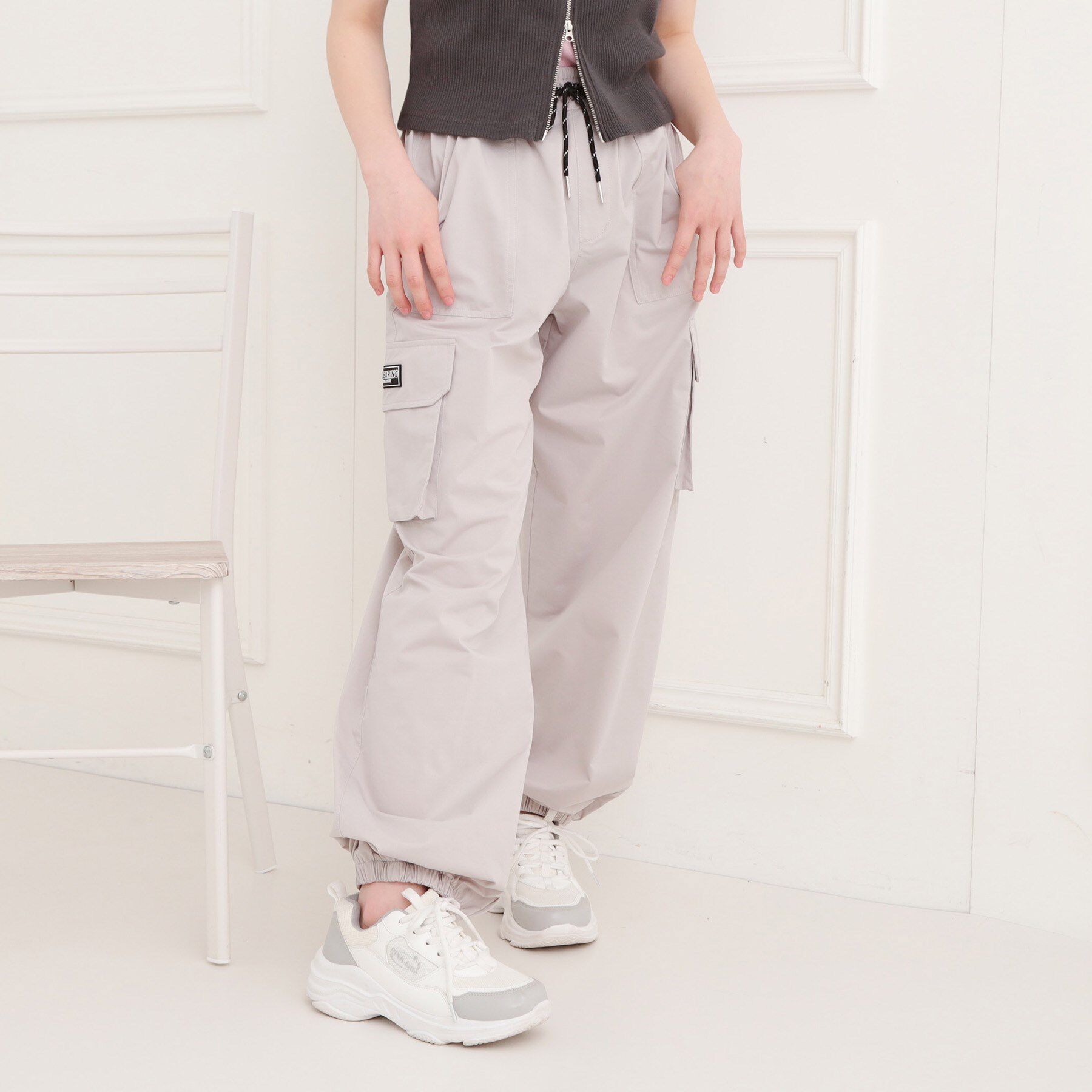 PINK-latte「シンプルカーゴパンツ」|その他|ライトグレー(011