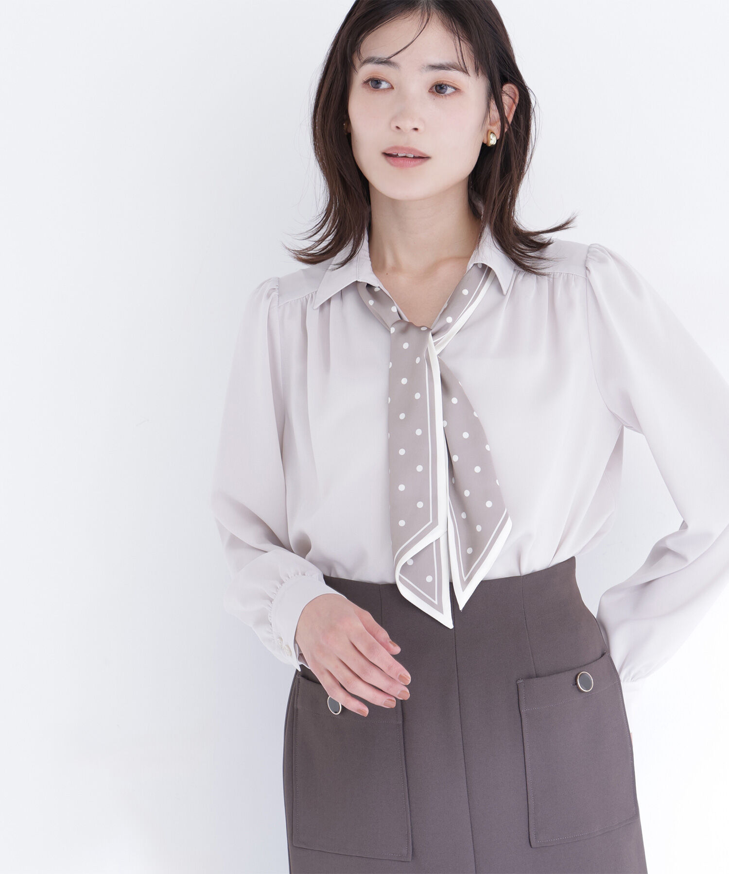  「デザインスカーフ付ブラウス」|シャツ・ブラウス|