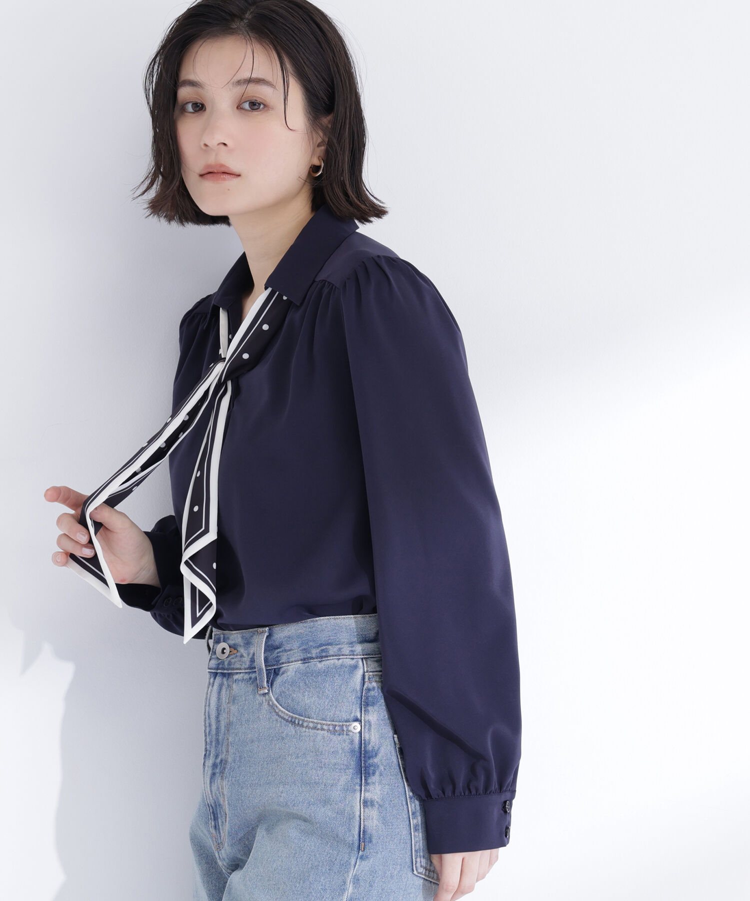  「デザインスカーフ付ブラウス」|シャツ・ブラウス|