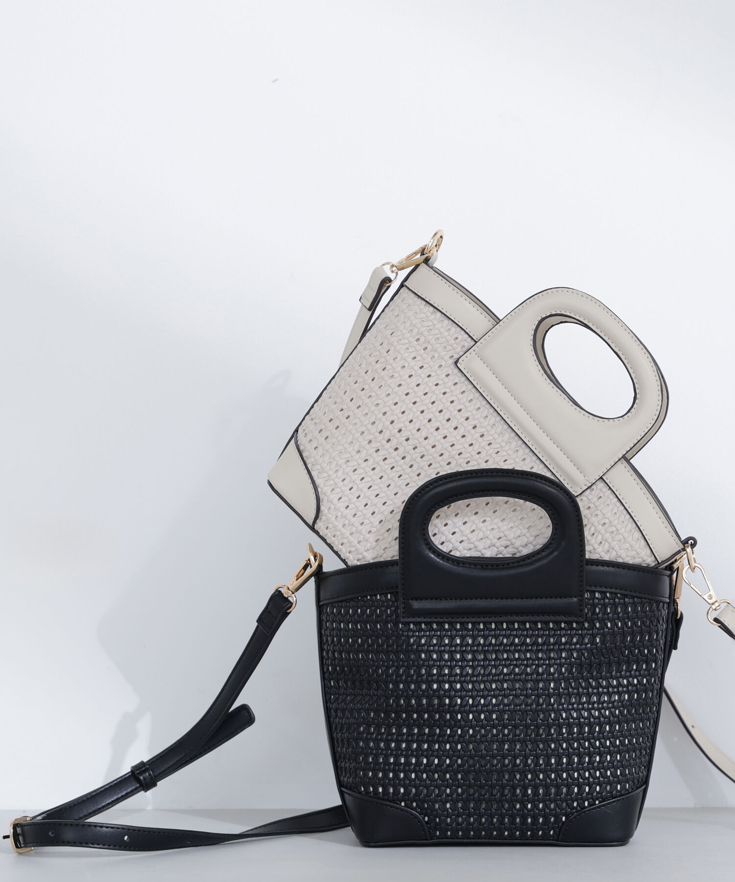  「パンチングメッシュミニバスケットバッグ」|ショルダー・メッセンジャー|クロ