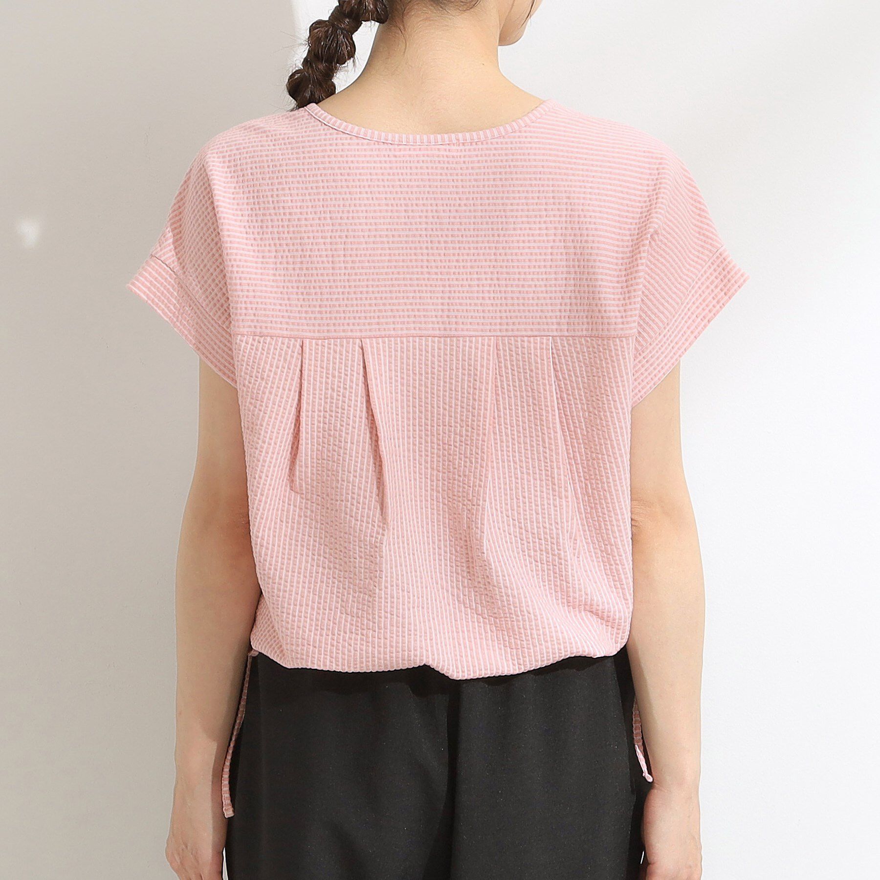 SHOO･LA･RUE「【洗える/S-LL】シルエット変化を楽しめる サッカーストライプ柄スキッパートップス」|Tシャツ・カットソー|