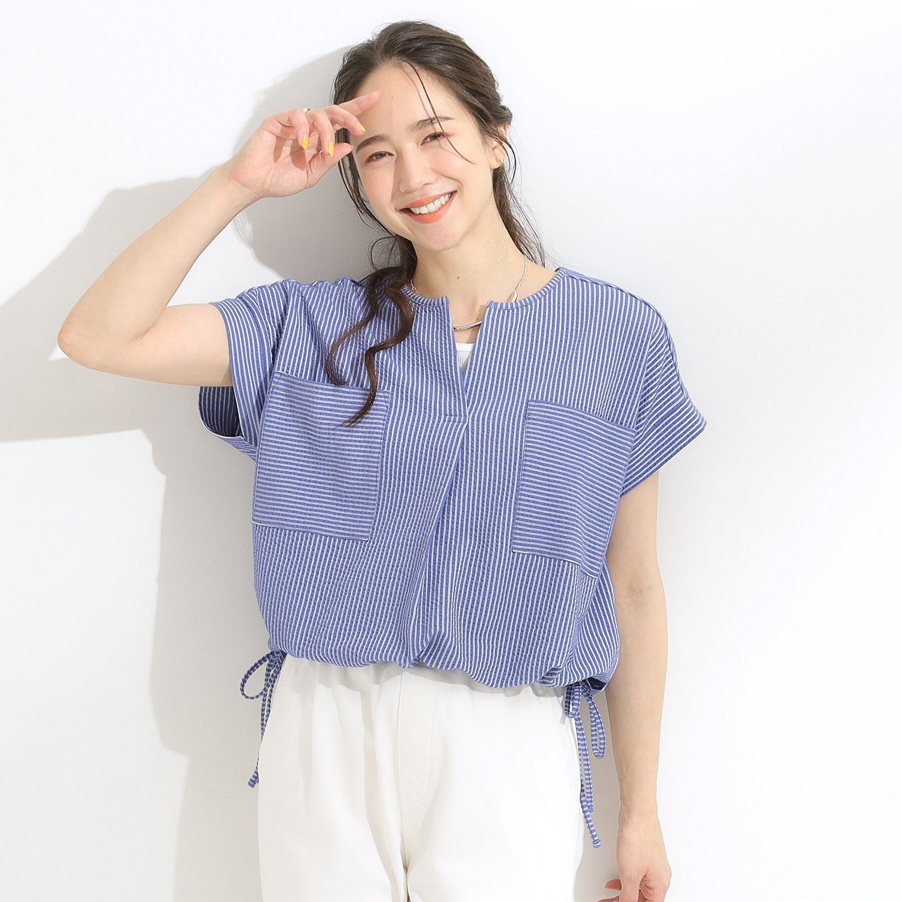 SHOO･LA･RUE「【洗える/S-LL】シルエット変化を楽しめる サッカーストライプ柄スキッパートップス」|Tシャツ・カットソー|