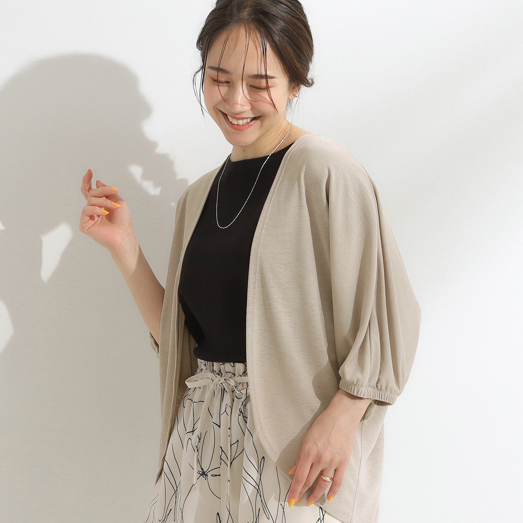 SHOO･LA･RUE「【ひんやり/UV/さらさらタッチ】女性らしさ漂う 5分袖ボレロカーディガン」|カーディガン|ベージュ(052)