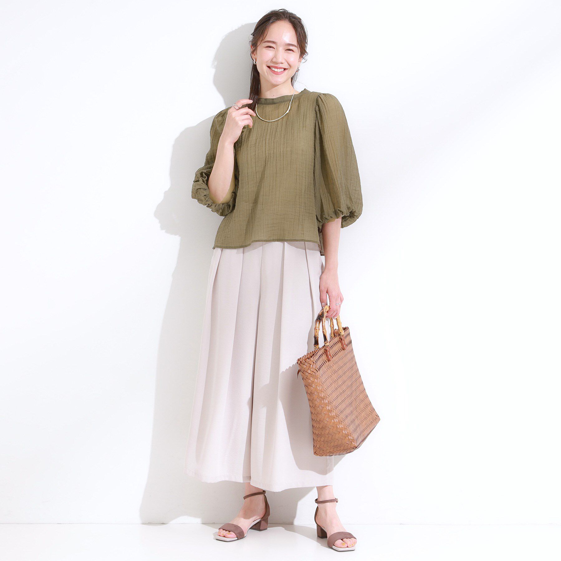 SHOO･LA･RUE「【S-LL/前後2WAY】バルーンスリーブが華やか こなれ見えシアーブラウス」|シャツ・ブラウス|