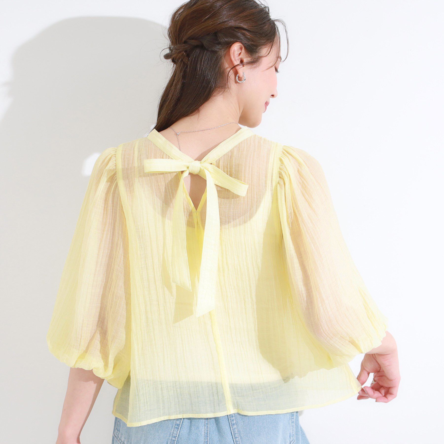 SHOO･LA･RUE「【S-LL/前後2WAY】バルーンスリーブが華やか こなれ見えシアーブラウス」|シャツ・ブラウス|ライトイエロー(03