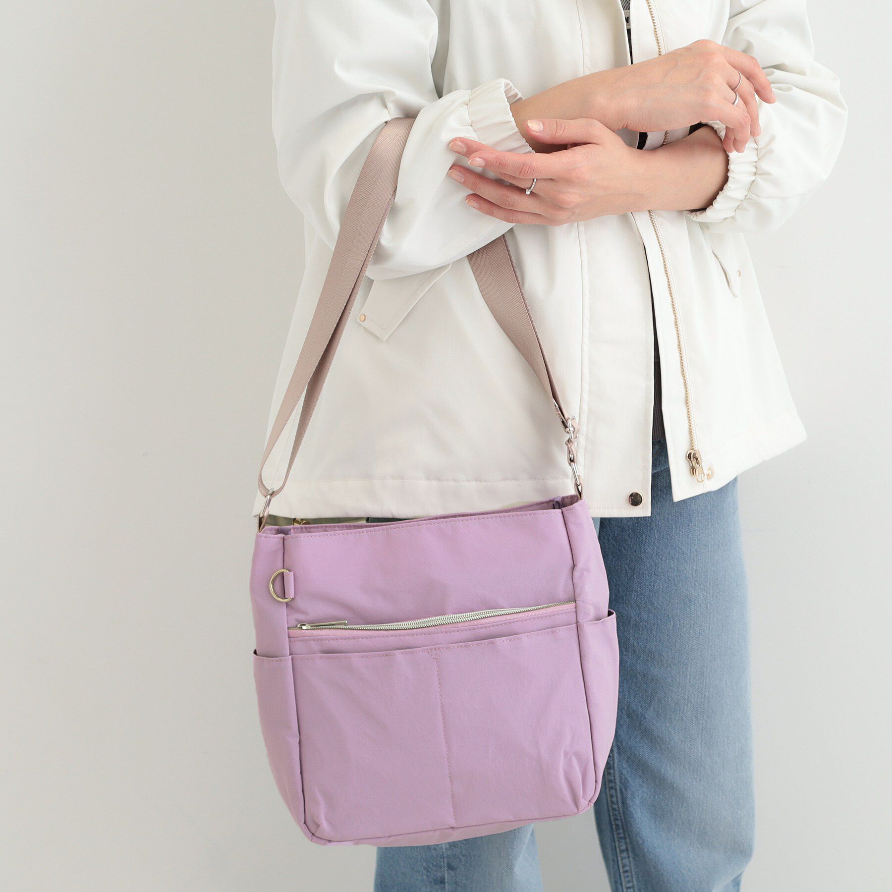 SHOO･LA･RUE「【撥水】収納力のある 10ポケットショルダーバッグ」|ショルダー・メッセンジャー|