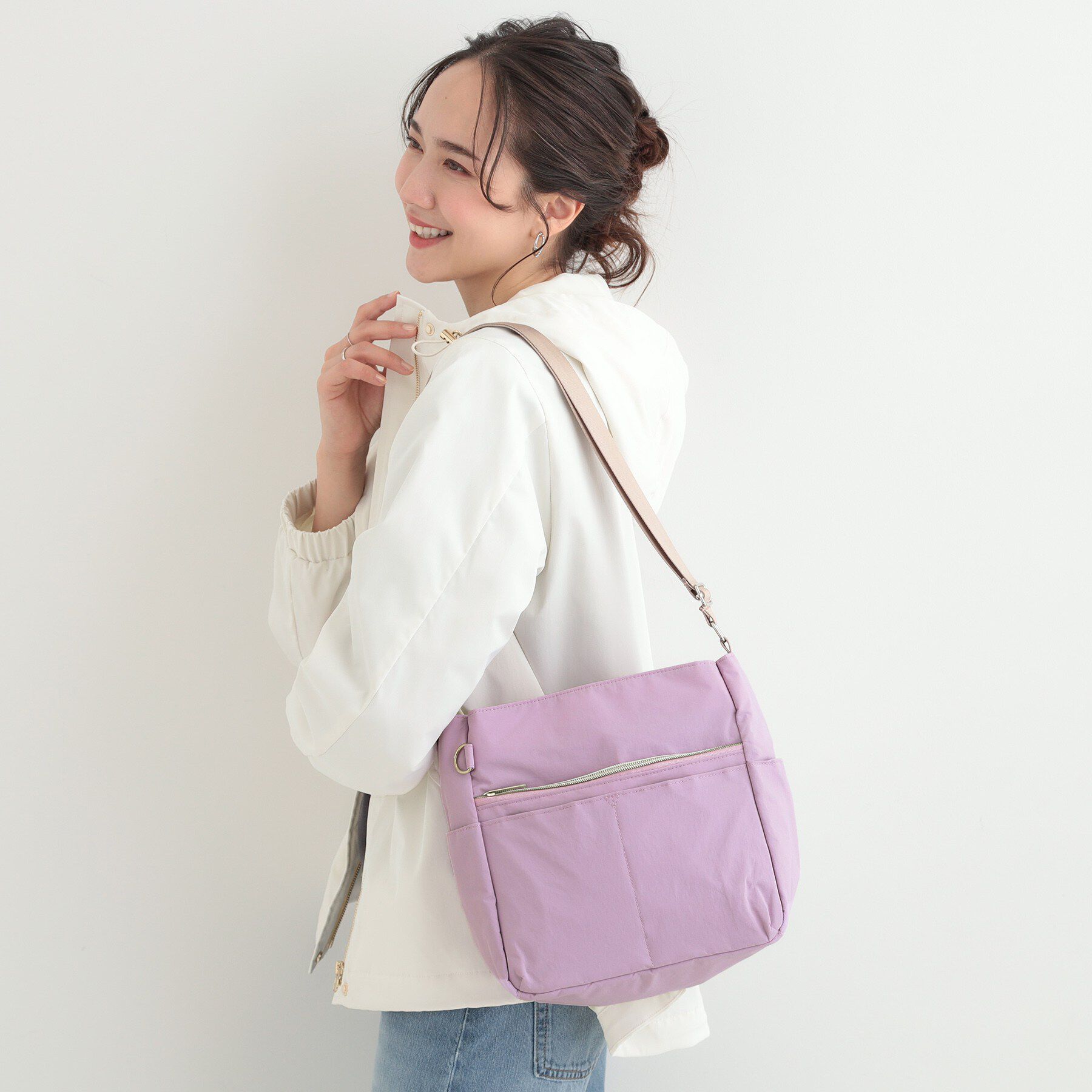 SHOO･LA･RUE「【撥水】収納力のある 10ポケットショルダーバッグ」|ショルダー・メッセンジャー|パープル(081)