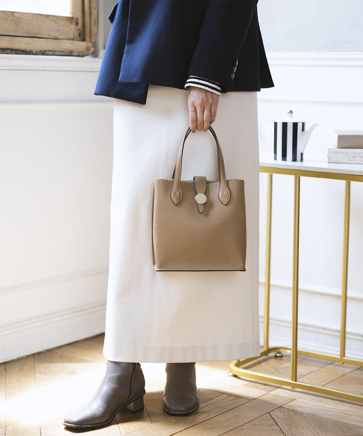 Samantha Thavasa「サークルモチーフスクエアレザートートバッグ 小サイズ」|トートバッグ|