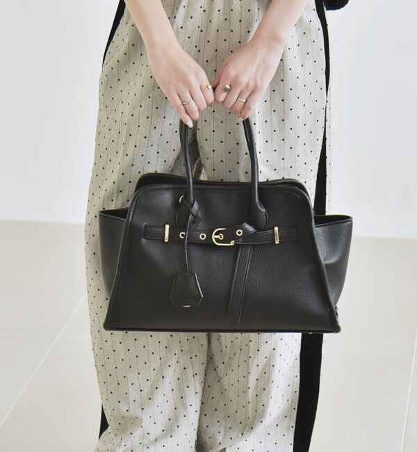 quaranciel「quaranciel: 2way 金具 ベルト スクエア トート バッグ（A4対応）」|トートバッグ|ブラック