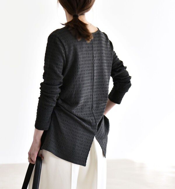 quaranciel「《予約》quaranciel:〈洗濯機可能〉ジャカード ジャージー Vネック ギャザー カーディガン」|カーディガン|