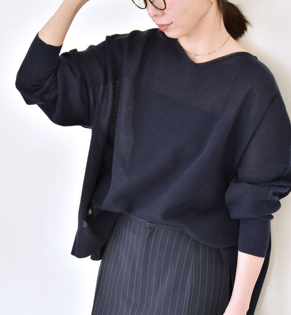 quaranciel「《予約》quaranciel:〈手洗い可能〉シアー 2way Vネック ドルマン ニット プルオーバー」|ニット・セーター|ネイビー