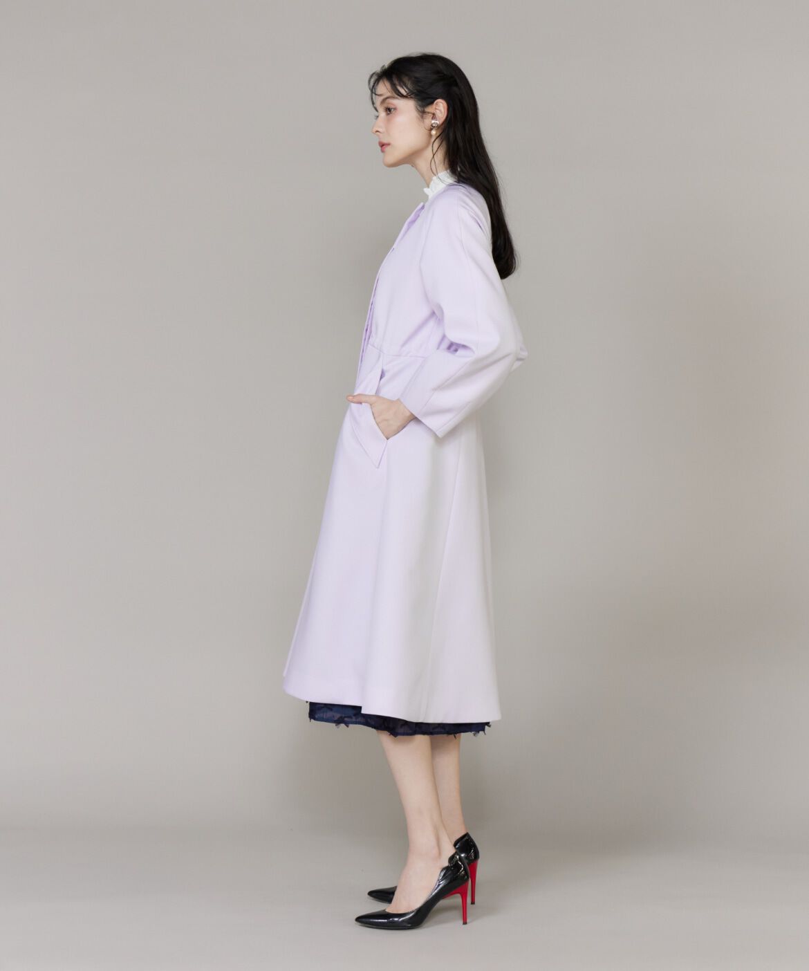 Maglie le cassetto「《M Maglie le cassetto》配色フラワーレースコート」|ステンカラーコート|