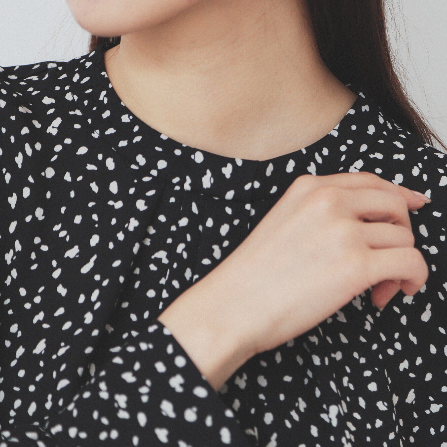 index「ボウタイプリーツスリーブ柄アソートブラウス【洗濯機可・イージーアイロン】」|シャツ・ブラウス|