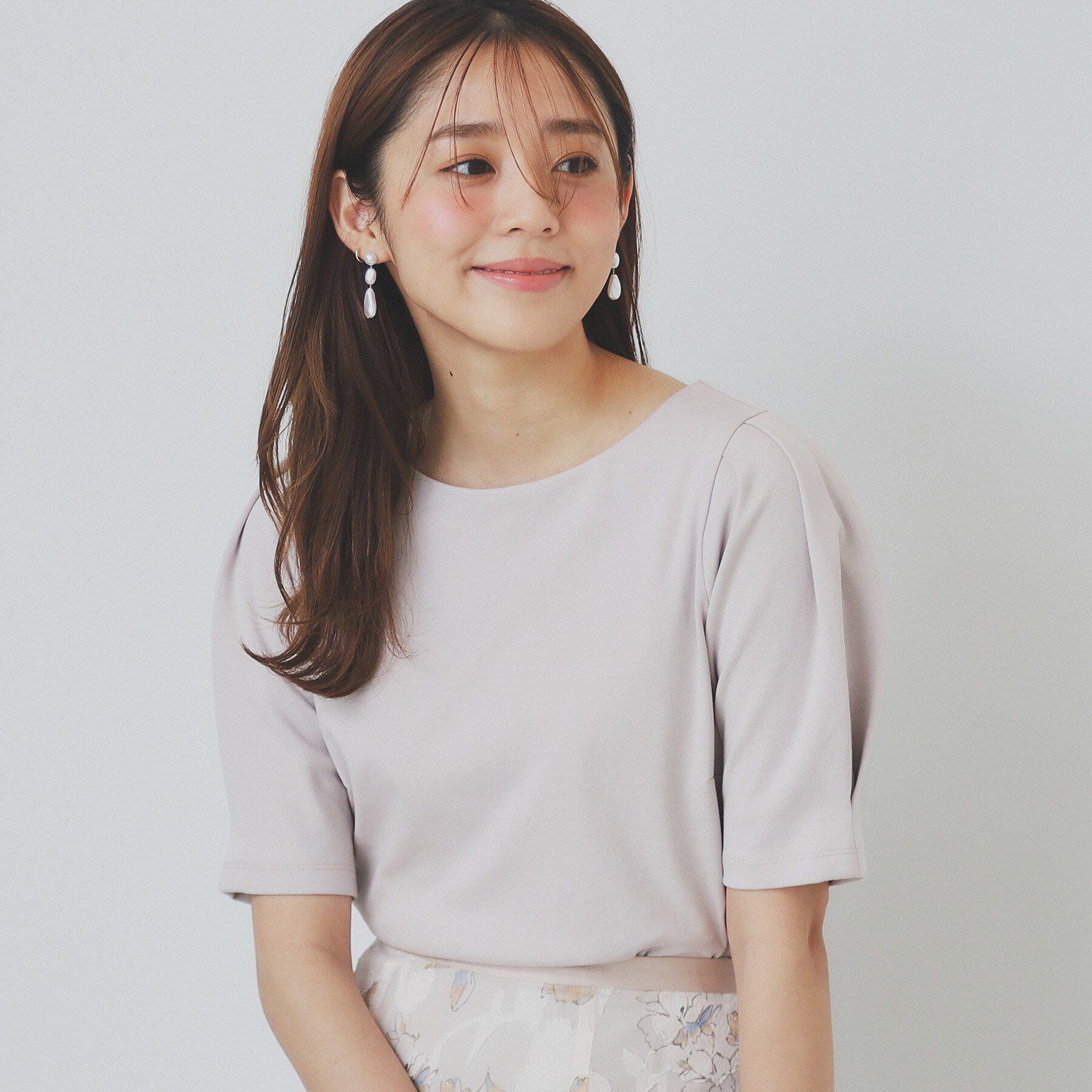 index「《10色展開/XS-LLサイズ》コットンスムースタックスリーブトップス【UV/接触冷感/洗濯機洗い可」|Tシャツ・カットソー|グレージュ(050)