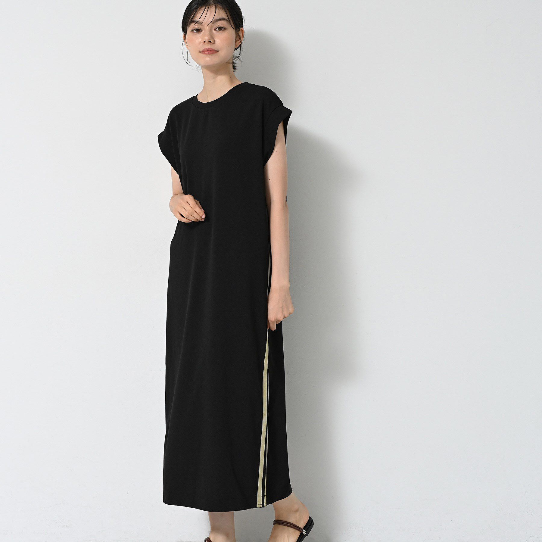 Dessin「【洗える】カットジョーゼットラインワンピース」|ワンピース|