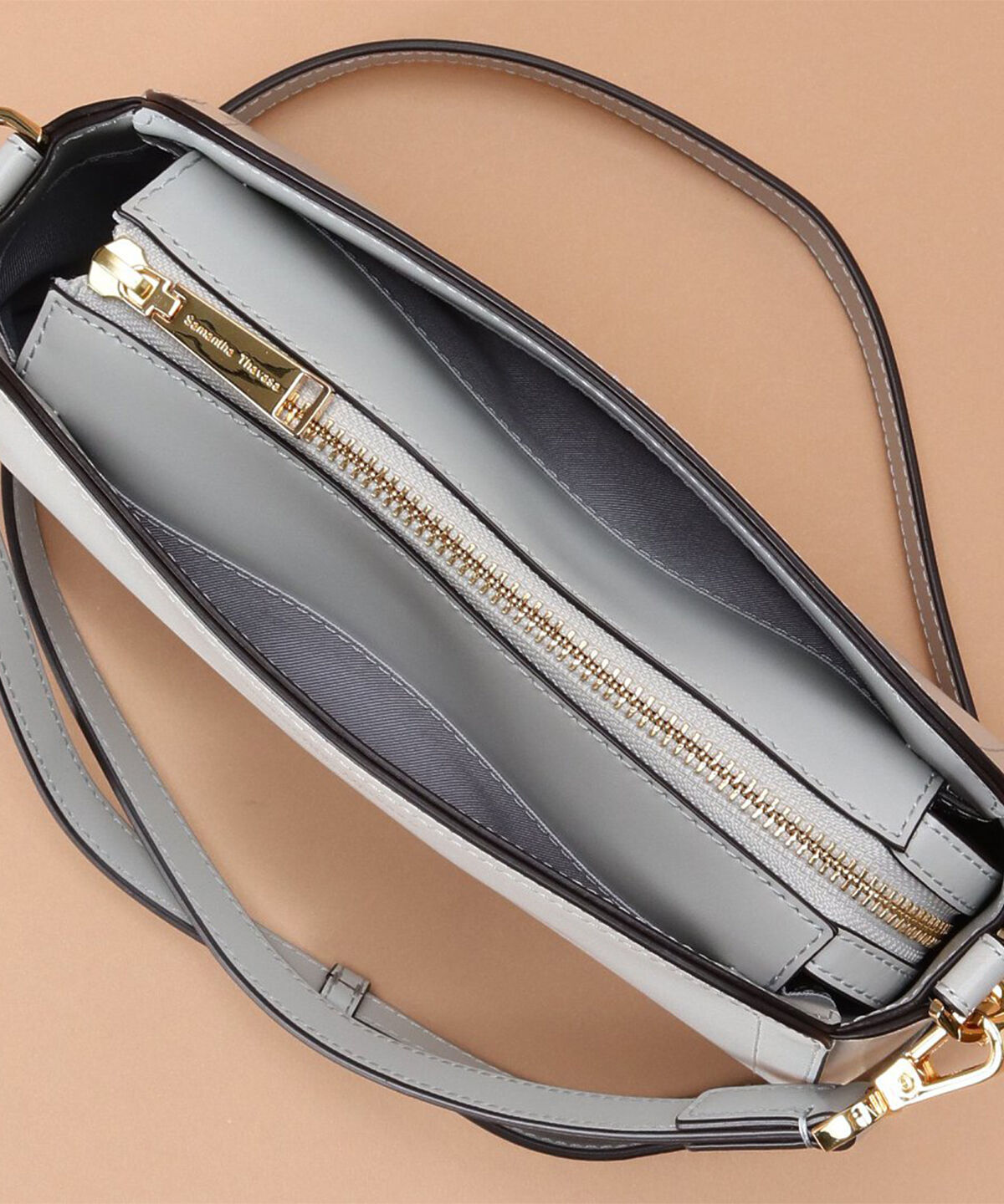 Samantha Thavasa「トラペズミニヨン ショルダーバッグ」|ショルダー・メッセンジャー|