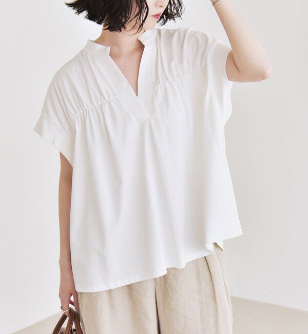 quaranciel「quaranciel:〈手洗い可能〉ギャザー スキッパー バンドカラー プルオーバー」|Tシャツ・カットソー|ホワイト