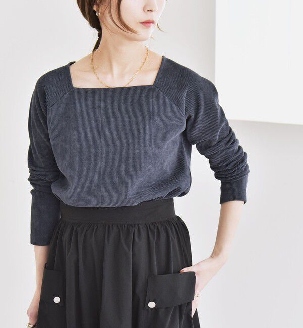 quaranciel「quaranciel:〈洗濯機可能〉ポリエステル ベロア スクエア ネック プルオーバー」|Tシャツ・カットソー|